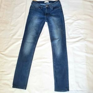 Dish Denim Straight and Narrow Mid Rise 26x32